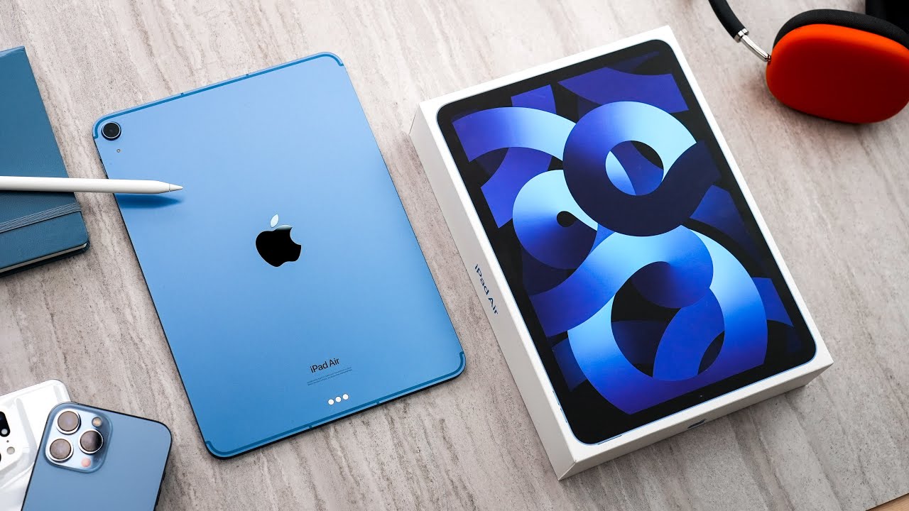 iPad Air (5th Gen) (2022)